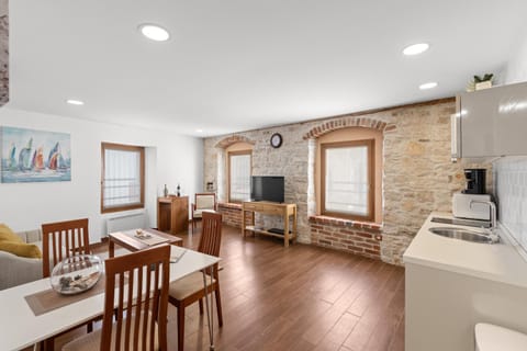 NEW!!!Apartment Old Town Square Apartment in Poreč