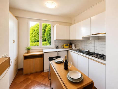 Kitchen or kitchenette, stove, kitchen
