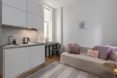 Kitchen or kitchenette, Living room