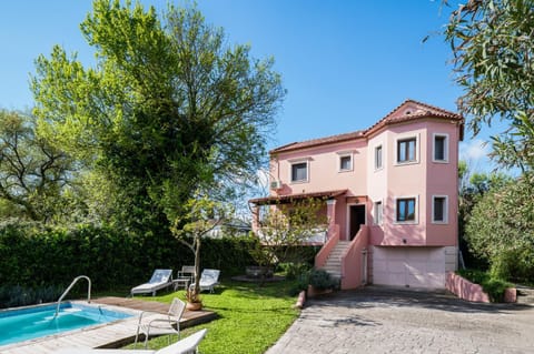 Property building, Garden, Garden view, Pool view, Swimming pool, sunbed
