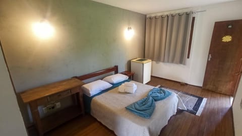 Bed, Photo of the whole room, Bedroom, minibar, towels