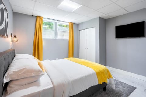 Spacious Getaway 15mins from Downtown Atlanta House in Panthersville