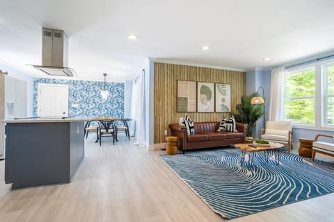 Spacious Getaway 15mins from Downtown Atlanta House in Panthersville