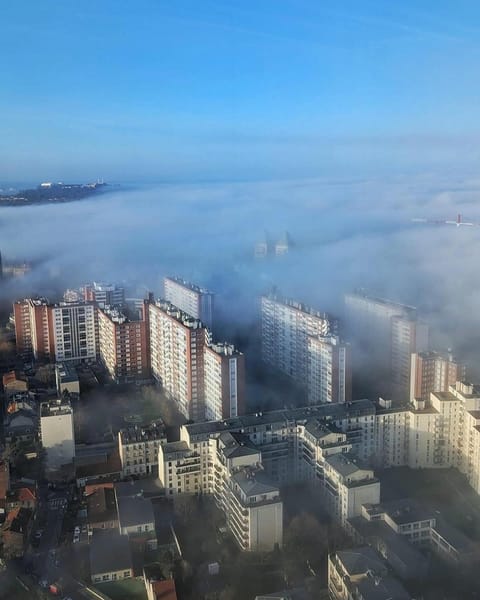 Netflix & sky jacuzzi Apartment in Puteaux