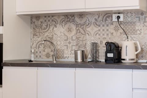 Coffee/tea facilities, Kitchen or kitchenette