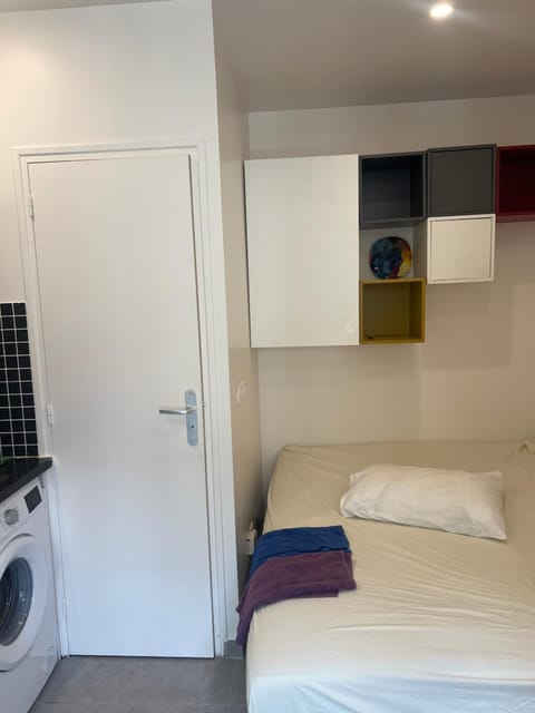 Charmant studio fonctionnel à Issy-les-Moulineaux Apartment in Issy-les-Moulineaux