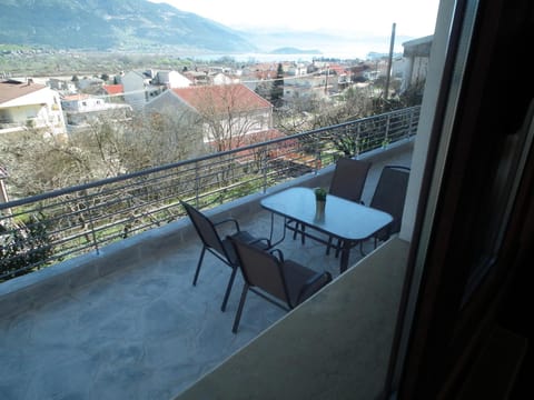 View (from property/room), Balcony/Terrace