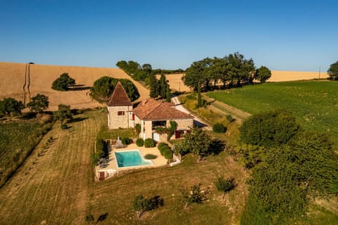 Property building, Bird's eye view, Swimming pool