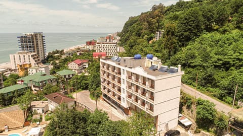 Property building, Nearby landmark, Spring, Day, Neighbourhood, Natural landscape, Bird's eye view, City view, Mountain view, Sea view, Street view, Location, Parking
