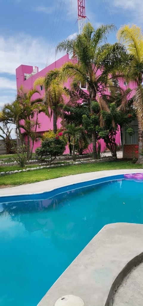 Hotel Pink TH Capsule hotel in State of Puebla