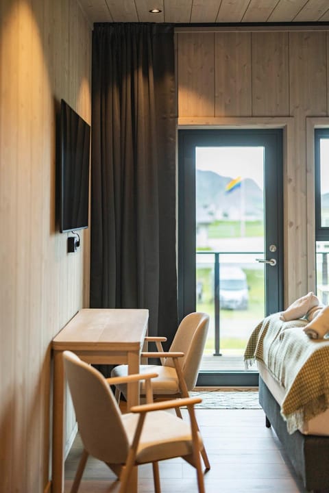 TV and multimedia, Seating area