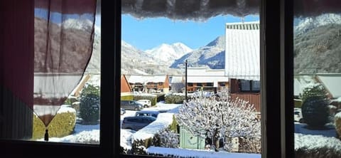 Studio Allemont ALPE D'HUEZ gd domaine tt equipe Apartment in Oz