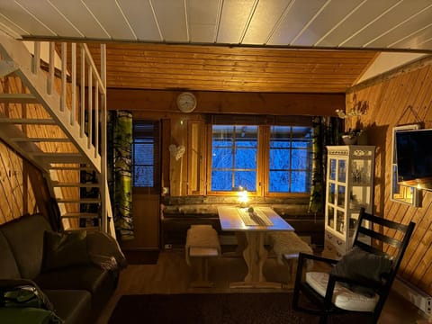 Communal lounge/ TV room, Living room, Evening entertainment