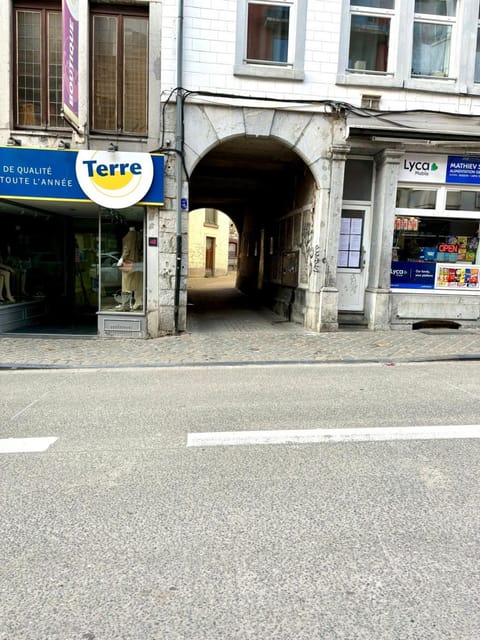 Aux portes du marché House in Wallonia, Belgium