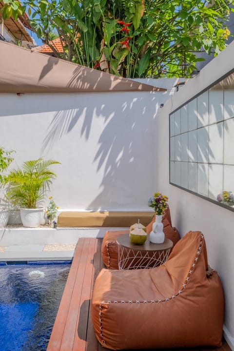 OG Cove - Modern & Central Pool Villa - Sleeps 7 House in North Kuta