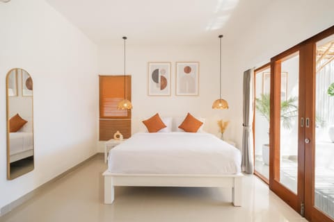 OG Cove - Modern & Central Pool Villa - Sleeps 7 House in North Kuta