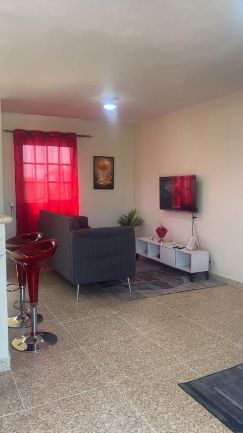 TV and multimedia, Living room, Evening entertainment