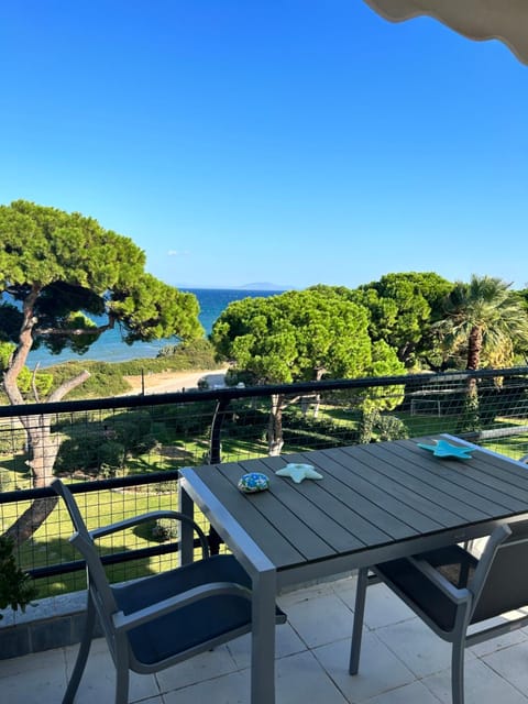 Natural landscape, View (from property/room), Balcony/Terrace, Balcony/Terrace, Dining area, Garden view, Sea view