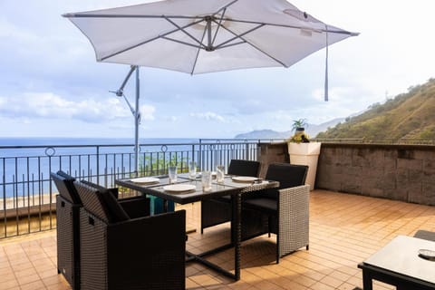 Day, Natural landscape, View (from property/room), Balcony/Terrace, Sea view