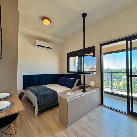 Bed, Photo of the whole room, air conditioner