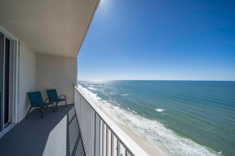 Stunning Beach front condo Apartment hotel in Panama City Beach