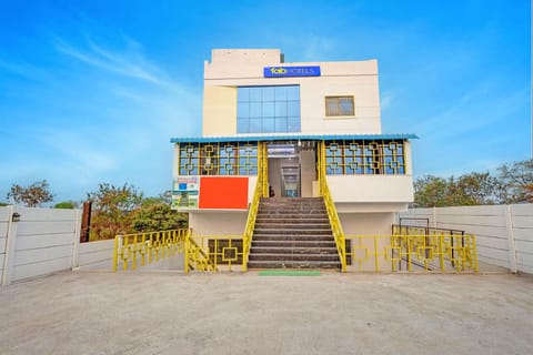 Property building, Facade/entrance