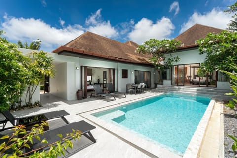 Pool view, Swimming pool, Swimming pool, sunbed