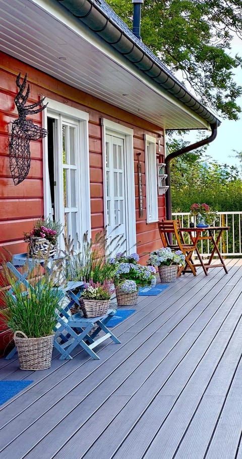 Property building, Facade/entrance, Balcony/Terrace