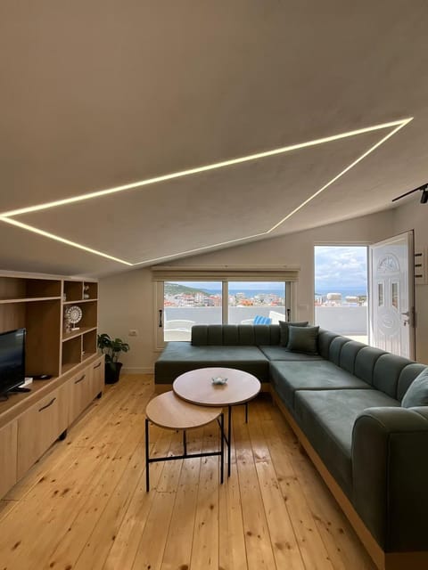 TV and multimedia, Seating area