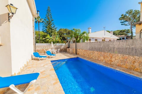 Pool view, Swimming pool, sunbed