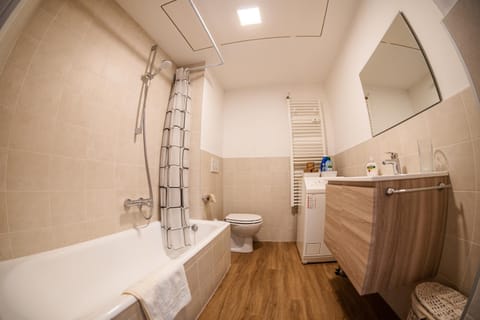 Flow Apartments WINKEL STUDIO Apartment in Merano