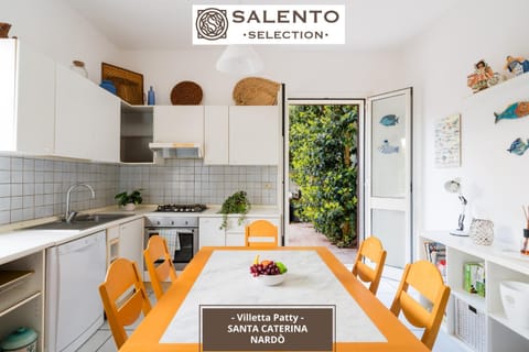 Dining area, kitchen