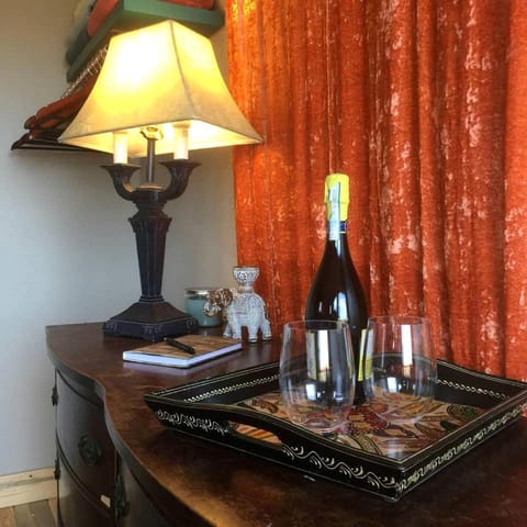 Romantic Yucca Valley Cabin with Hot Tub Cabin in Yucca Valley