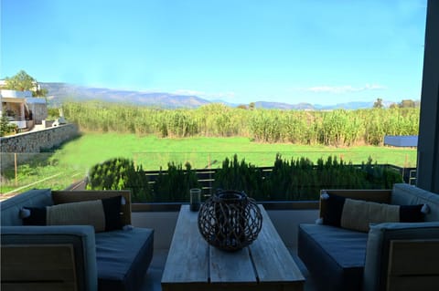 Day, Natural landscape, Seating area, Garden view, Mountain view