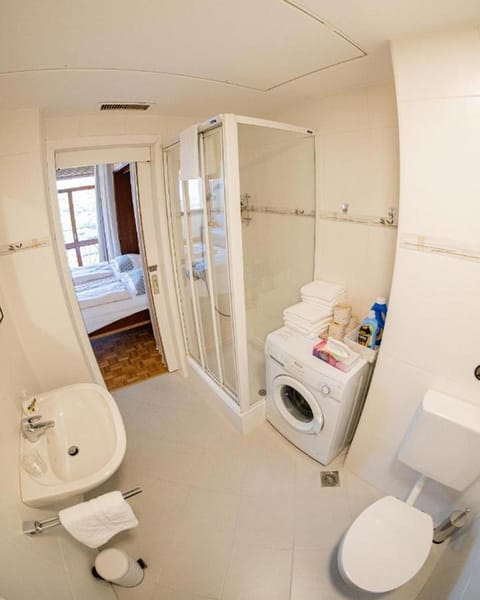 Flow Apartments WINKEL ATELIER Apartment in Merano