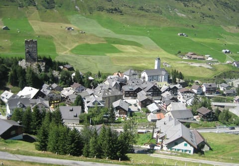 Sust Lodge Hotel in Canton of Ticino