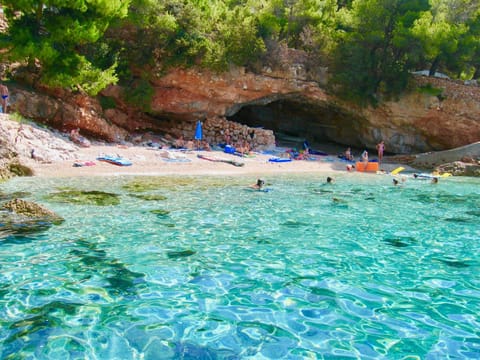 Apartments Petrovac Apartment in Dubrovnik-Neretva County