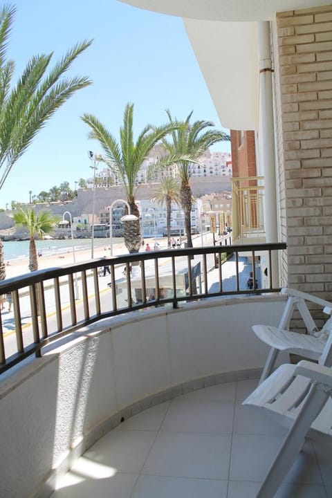 Balcony/Terrace, City view