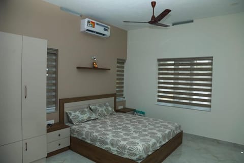 Bed, Bedroom, air conditioner