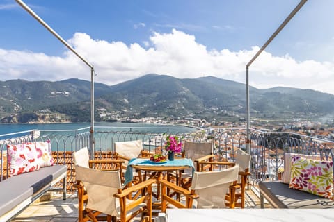 Natural landscape, View (from property/room), Balcony/Terrace, Sea view