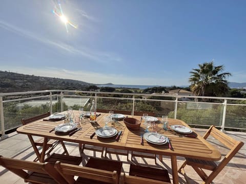 View (from property/room), Balcony/Terrace
