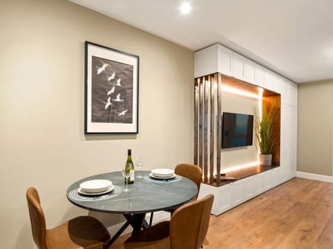 TV and multimedia, Dining area