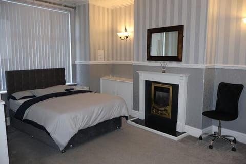 Home away from home Vacation rental in Manchester