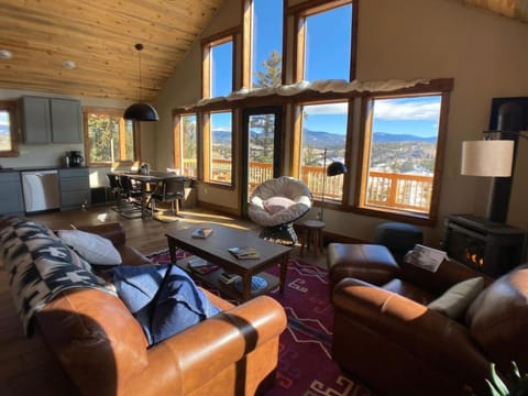 Secluded Modern Cabin On 10 Acres Tarryall Creek Cabin in Park County