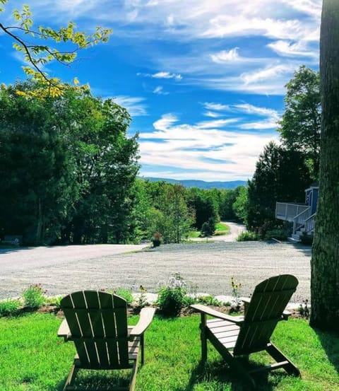 6BD 3BA - Mount Snow VT - Ski-Back Trail - Shuttle Villa in Dover