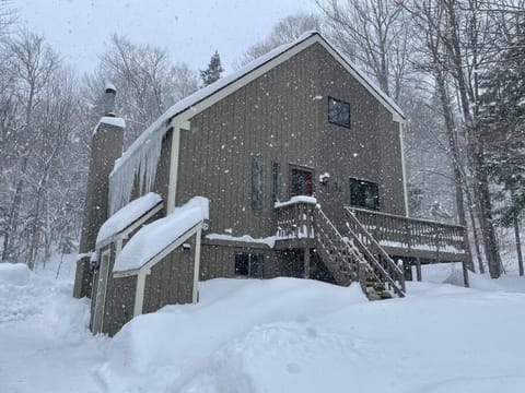 6BD 3BA - Mount Snow VT - Ski-Back Trail - Shuttle Villa in Dover