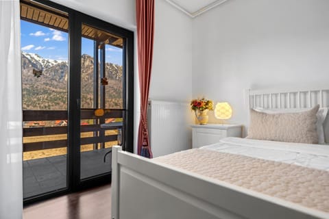 Bed, View (from property/room), Photo of the whole room, Bedroom