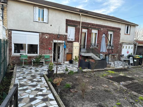 Property building, Garden