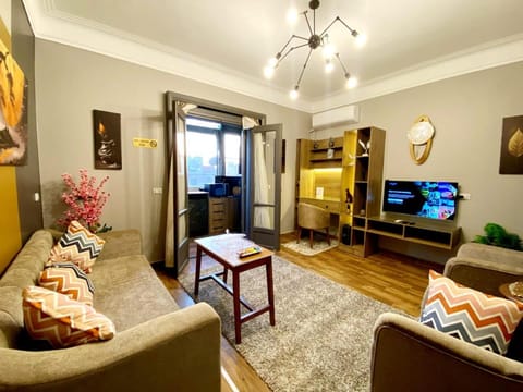 TV and multimedia, Balcony/Terrace, Living room, Photo of the whole room, Seating area, Evening entertainment, air conditioner