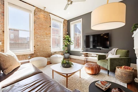 Luxury 4BR - Washington Park - Walk Everywhere House in Over The Rhine